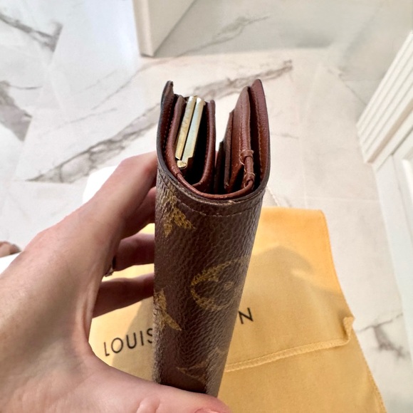 Louis Vuitton Wallet - Picture 8 of 13